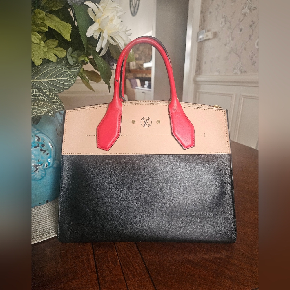 💥SALE💥Louis Vuitton City Steamer MM In EUC With Dustbag
